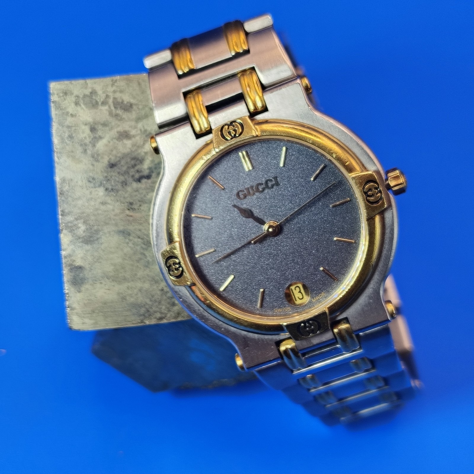 Vintage 1987 Gucci 9000m Swiss Made Women's Quartz Luxury Watch Size 6.25+ Link